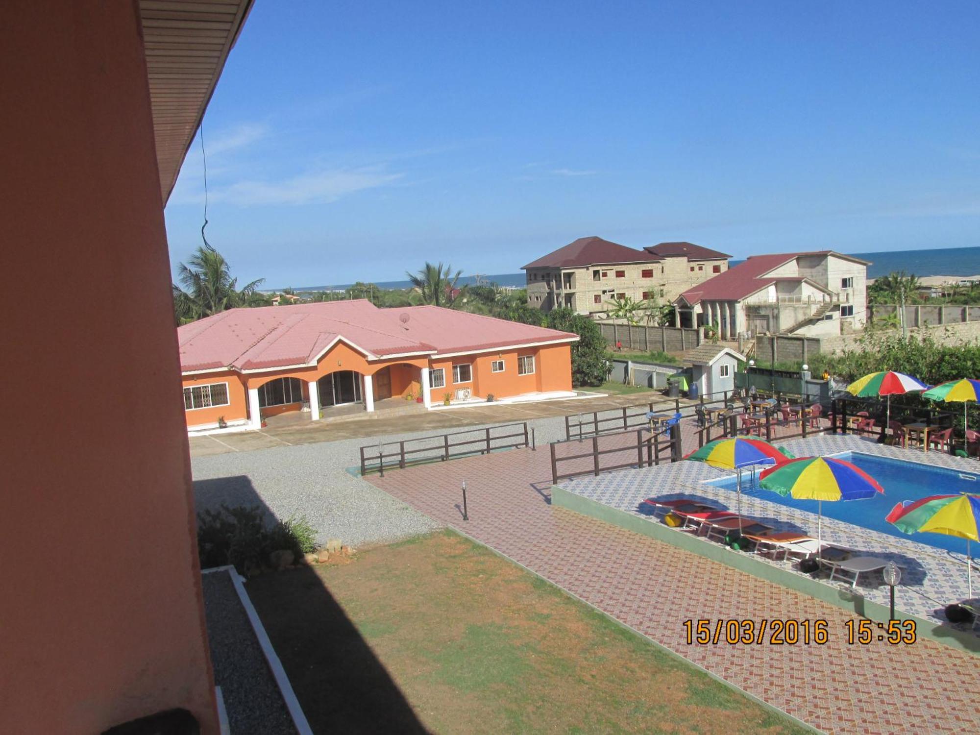 Jamaica Inn Guest House Botianaw Экстерьер фото