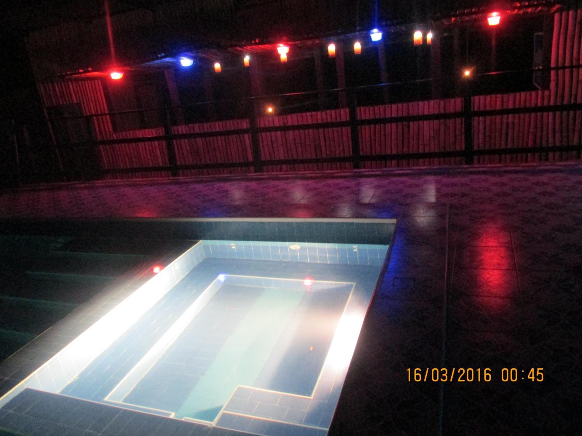 Jamaica Inn Guest House Botianaw Экстерьер фото