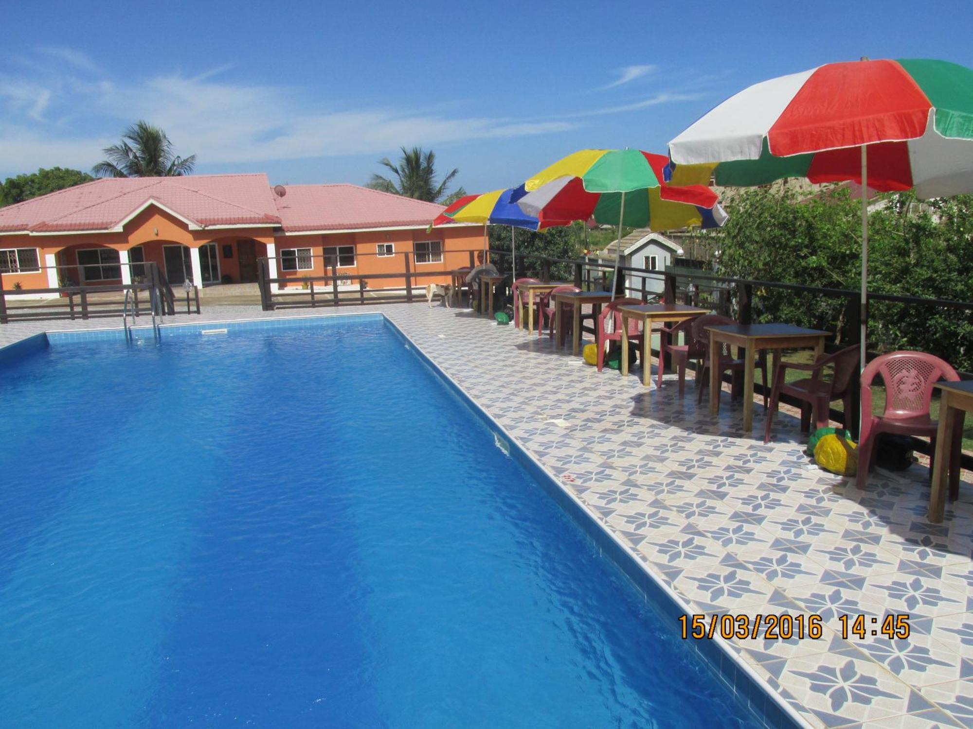 Jamaica Inn Guest House Botianaw Экстерьер фото