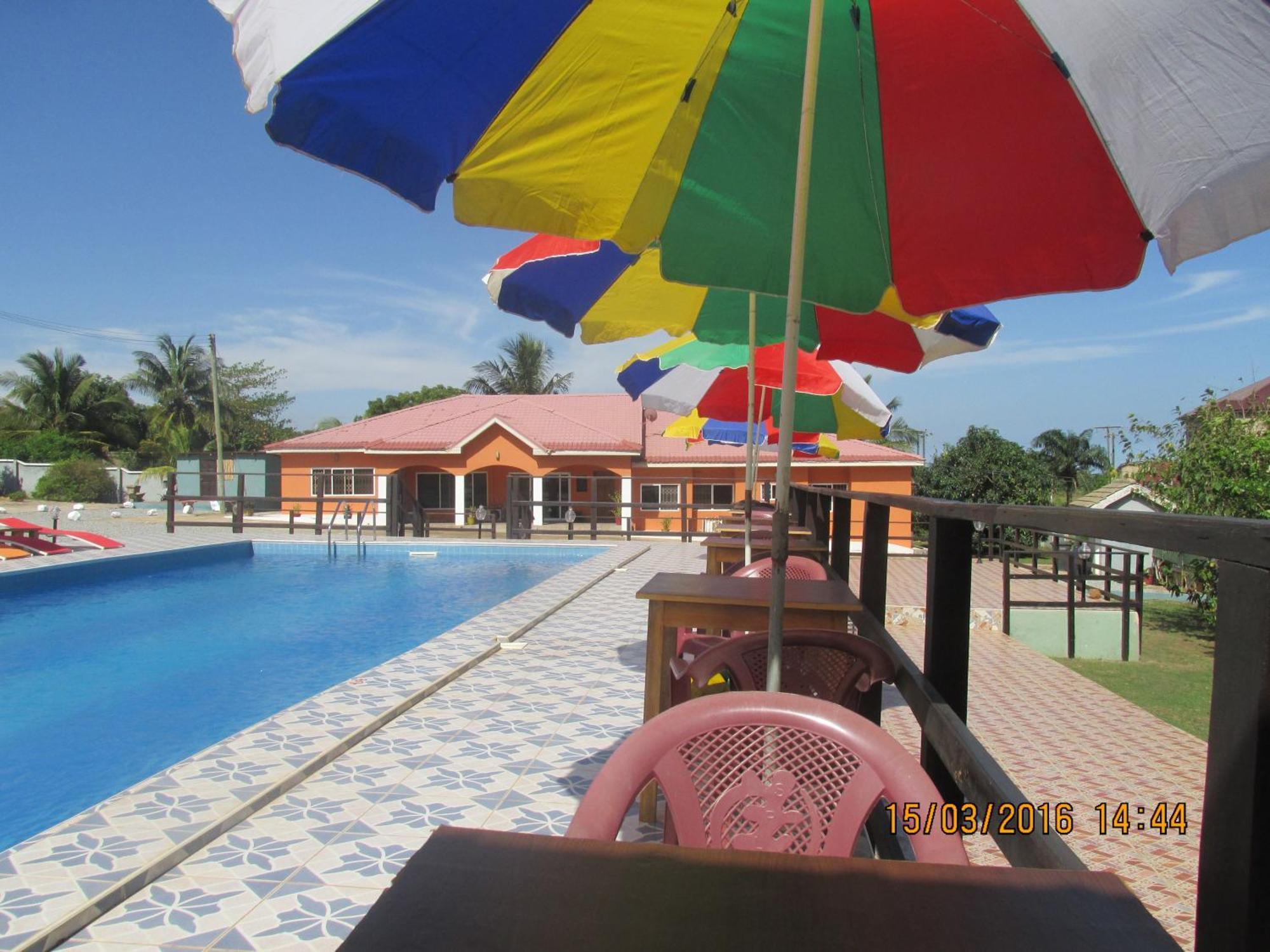 Jamaica Inn Guest House Botianaw Экстерьер фото