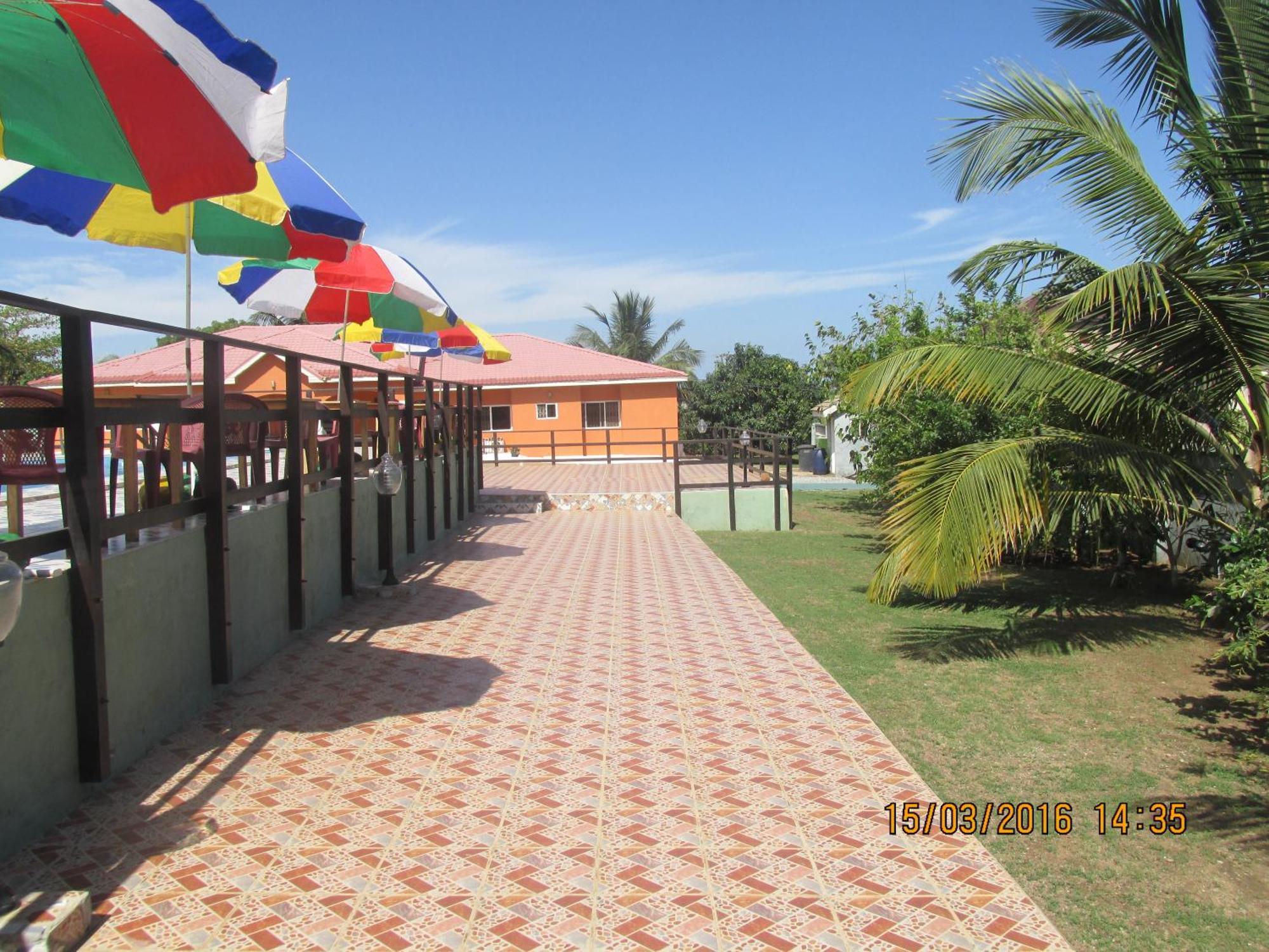Jamaica Inn Guest House Botianaw Экстерьер фото